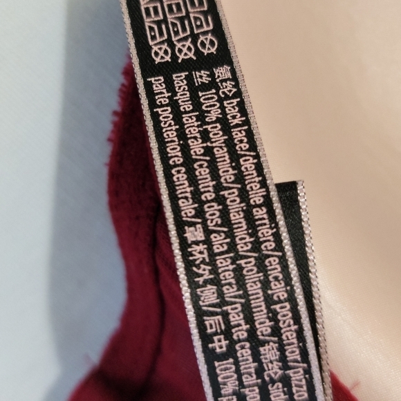 Victoria’s Secret Very Sexy High Neck Lace Plunge Bra‎ 32C Burgundy Red - Picture 8 of 9